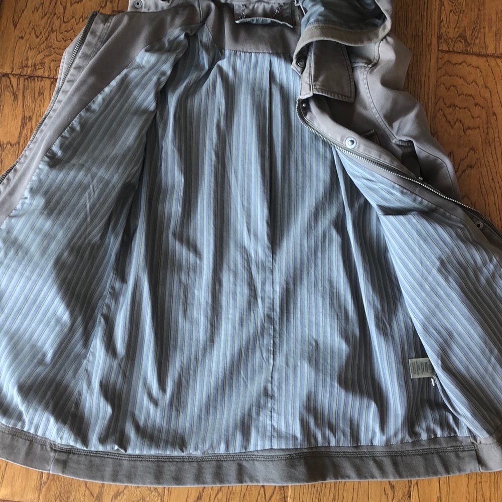 Evereve Olive Green Light Jacket Womens Small Gem